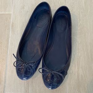 Gucci Navy Flats